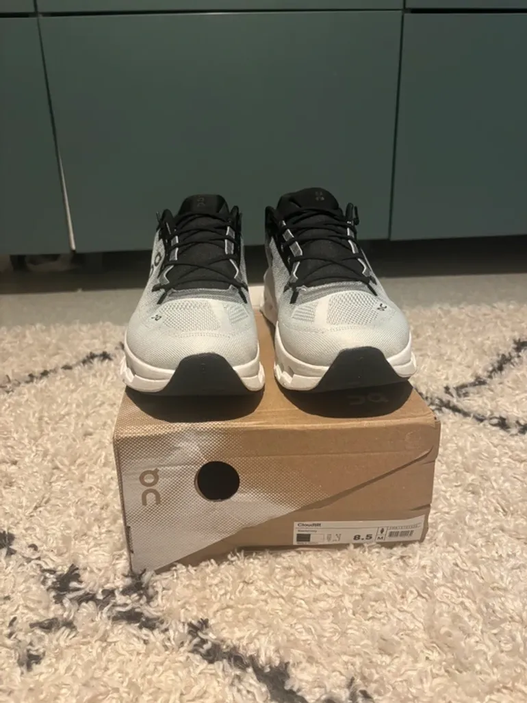 Used On Running On Shoes Size 42 bike — image 2 of 5
