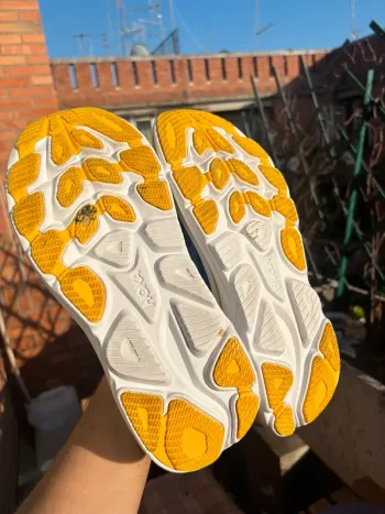 Used Hoka Clifton 10 bike — image 8 of 9