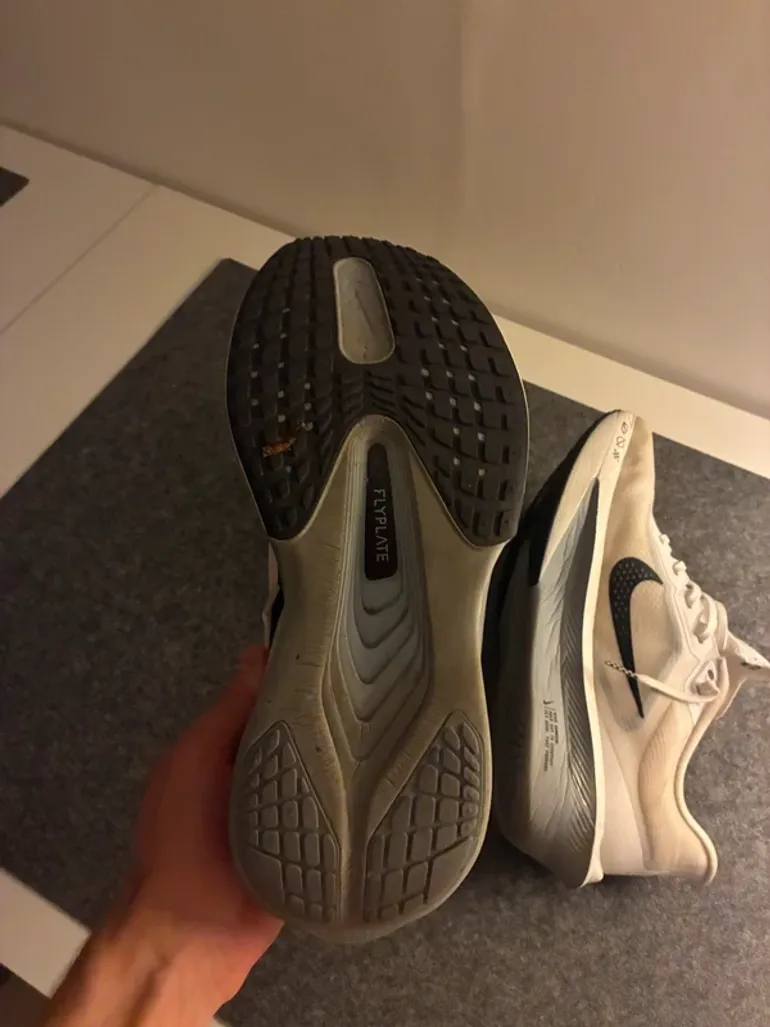 Used Nike Zoom Fly 6 bike — image 4 of 4