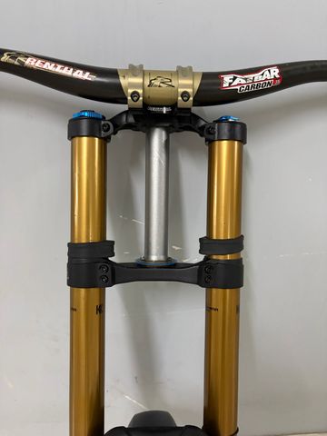 Used Fox 40 Fork 2024 bike — image 2 of 6