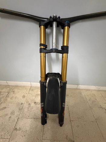 Used Fox 40 Fork 2024 bike — image 3 of 6