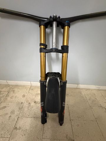 Used Fox 40 Fork 2024 bike — image 3 of 6