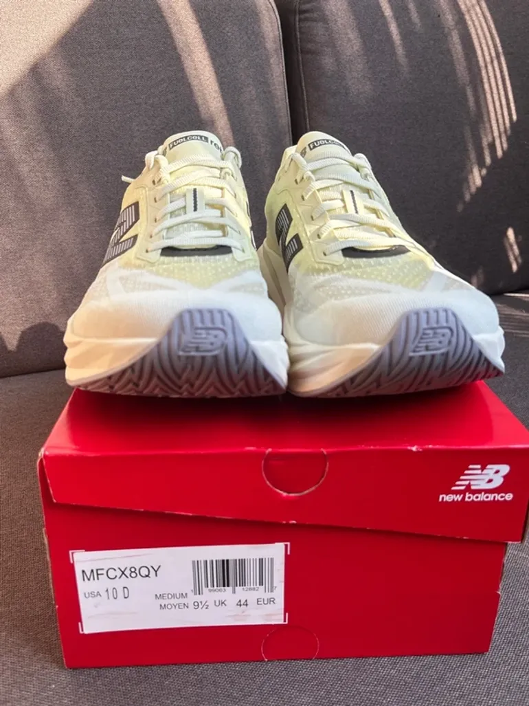 New Balance FuelCell Rebel V5 bike d'occasion — image 8 sur 8