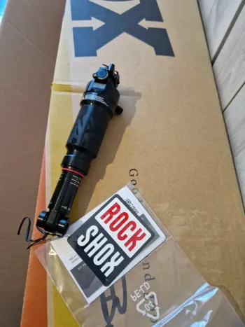Używany RockShox SIDLuxe Ultimate 3P RLR 2026 Rear Suspension