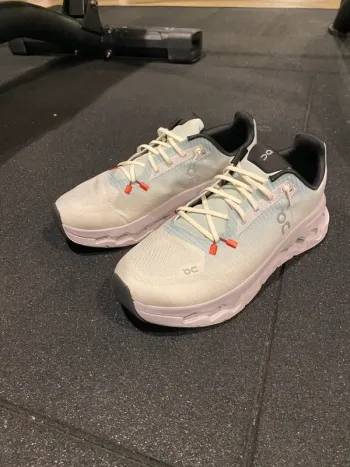 Brugt On Running Chaussures ON Running Shoes