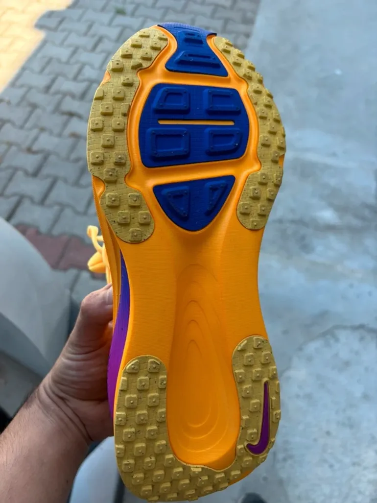 Gebrauchtes Nike ZoomX Invincible Run Flyknit 3 bike — Bild 7 von 7