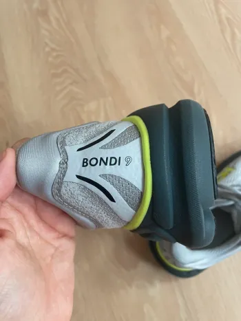 Gebrauchtes Hoka Bondi 9 bike — Bild 6 von 7