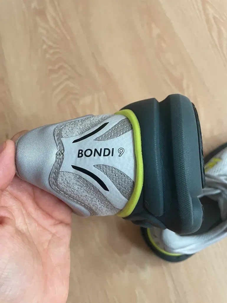 Gebrauchtes Hoka Bondi 9 bike — Bild 6 von 7