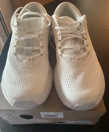 Used On Running Cloud Runner 3 Running Shoes