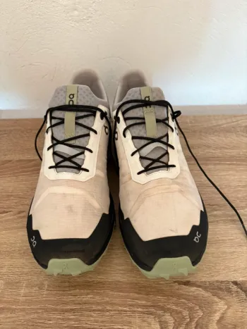 Tweedehands On Running Cloudventure Peak Running Shoes