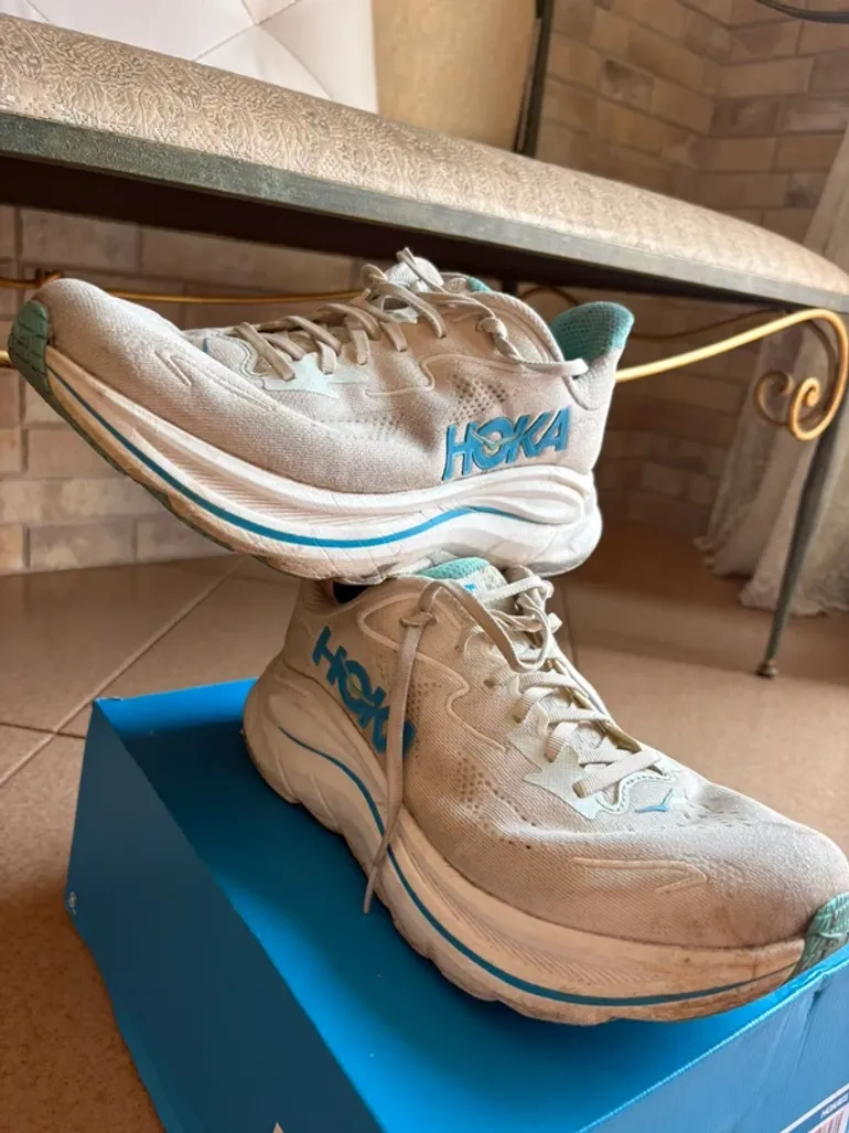 Used Hoka Clifton 10 bike — image 2 of 10