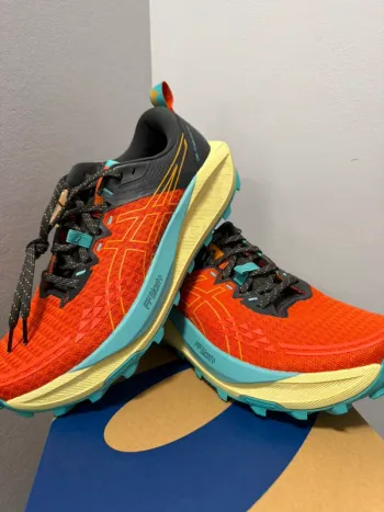 Used Asics Gel Trabuco 13 Running Shoes