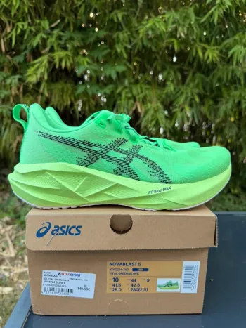 Asics Novablast 5 Running Shoes de segunda mano