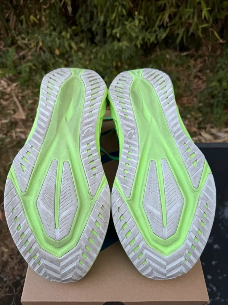 Used Asics Novablast 5 bike — image 4 of 4