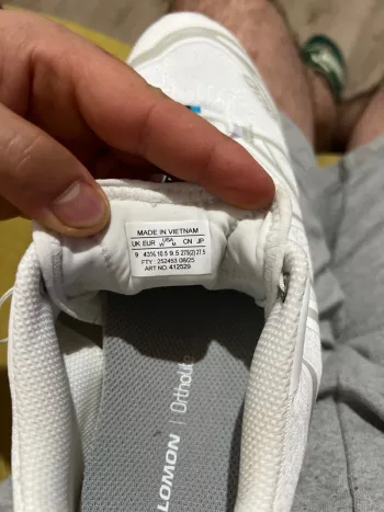 Used Salomon sneakers bike — image 5 of 9