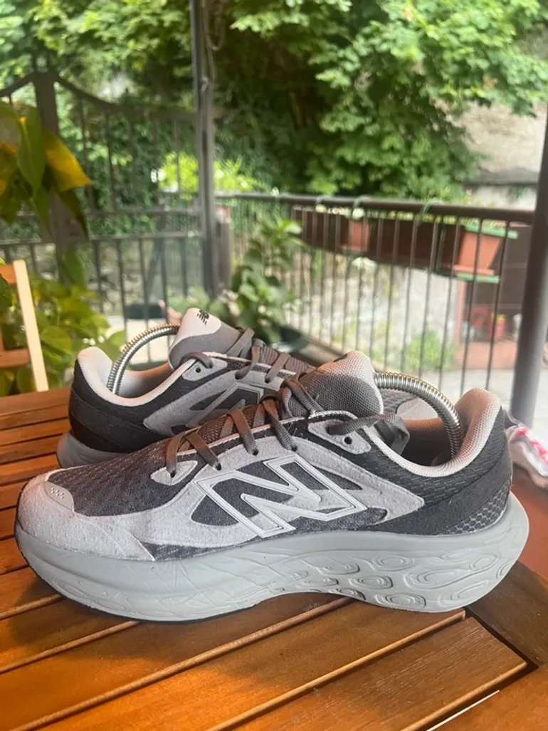 Używany New Balance UTRN Fresh Foam bike — zdjęcie 6 z 9
