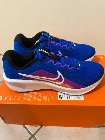 Used Nike Running Shoes bike — image 2 of 8