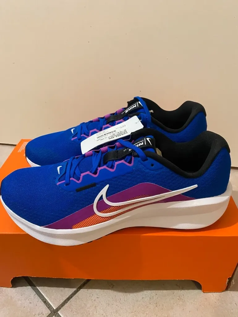 Used Nike Running Shoes bike — image 5 of 8