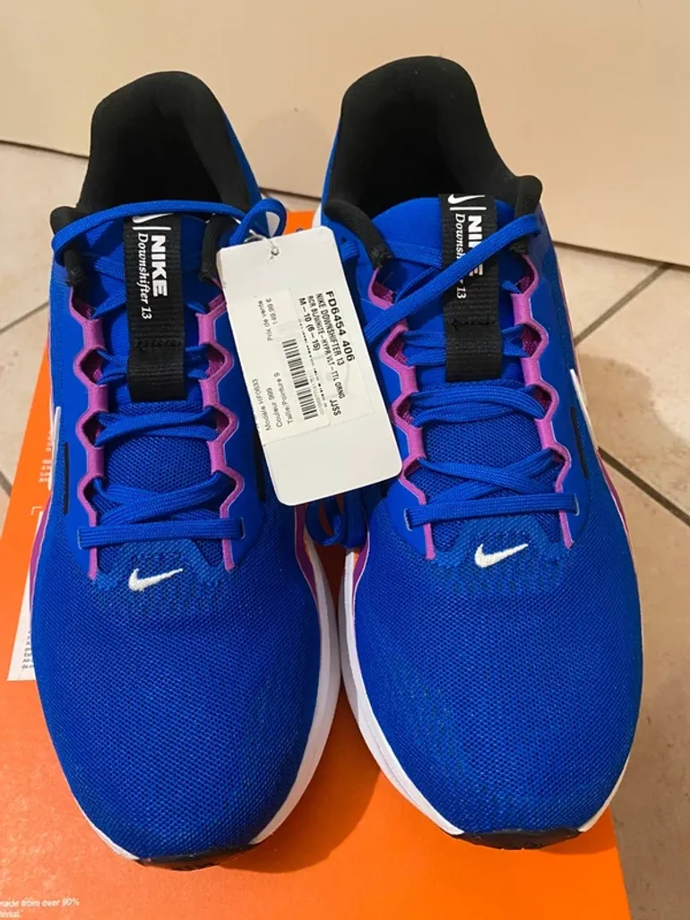 Used Nike Running Shoes bike — image 4 of 8