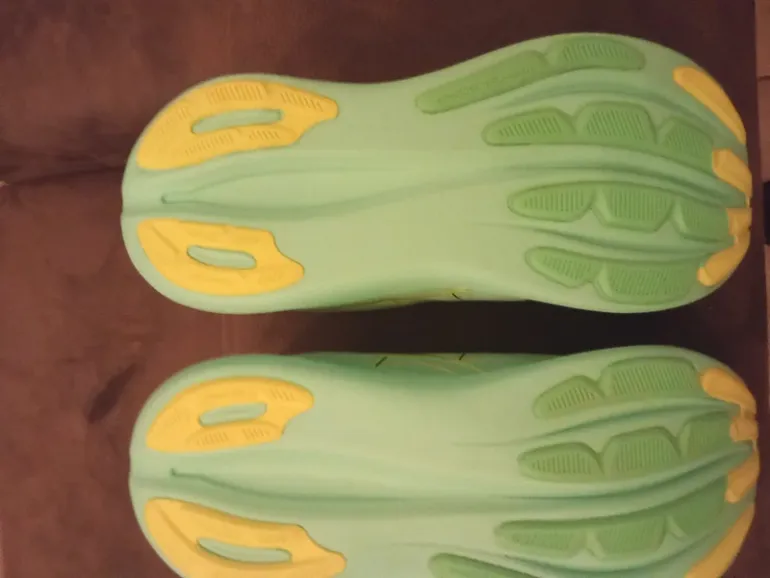 Gebrauchtes Asics Novablast 28 bike — Bild 3 von 3
