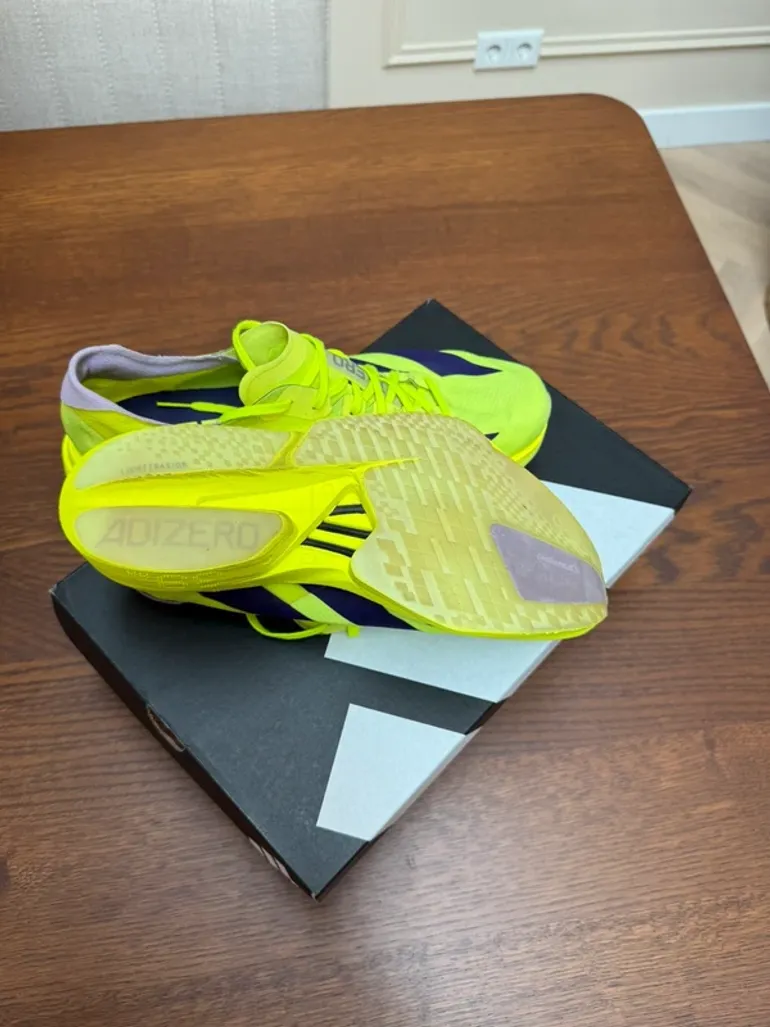 Używany Adidas Adizero Adios Pro 4 bike — zdjęcie 3 z 11