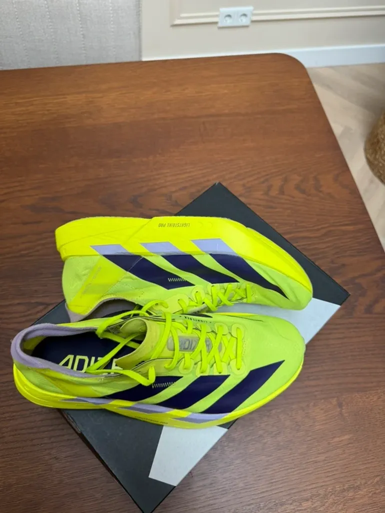 Używany Adidas Adizero Adios Pro 4 bike — zdjęcie 7 z 11