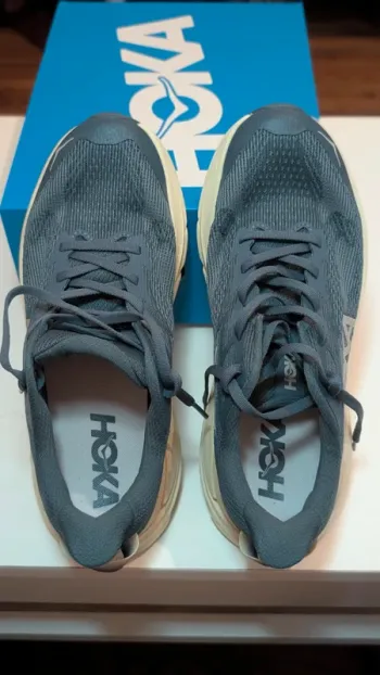 Used Hoka Challenger 8 bike — image 6 of 7