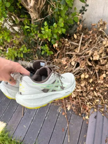 Used Asics Gel Sonoma 6 Running Shoes