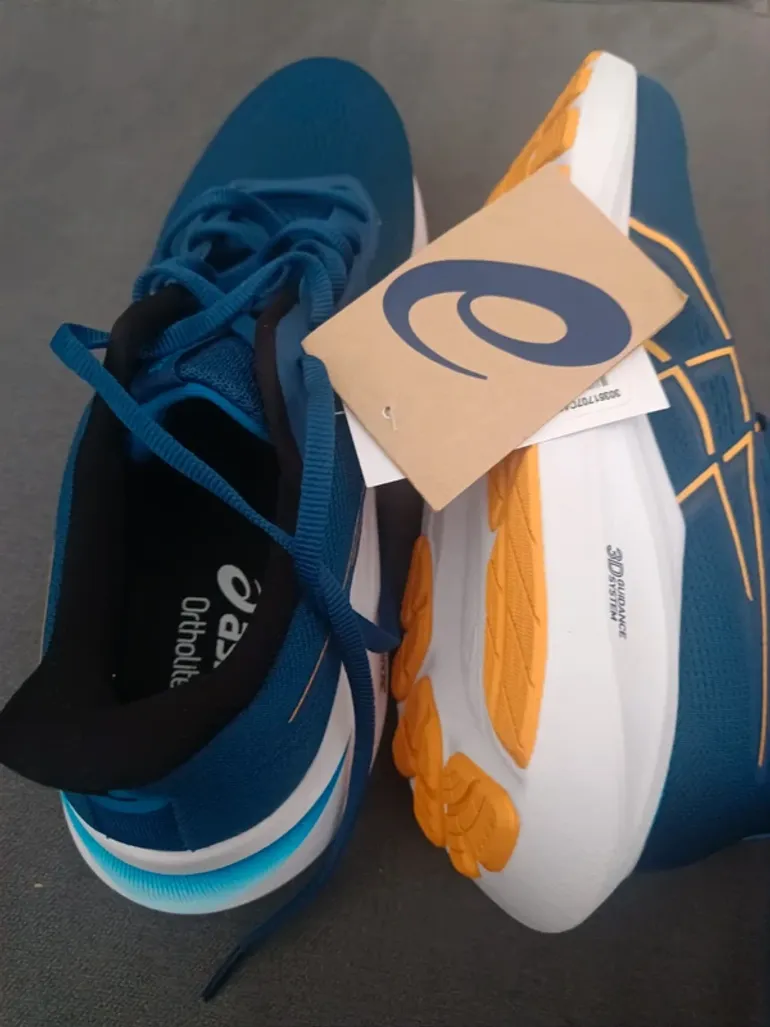 Gebrauchtes Asics Training Shoes bike — Bild 2 von 6