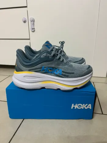 Hoka Bondi 9 Running Shoes usato