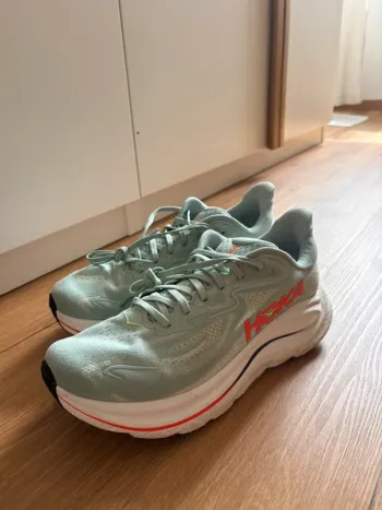 Używany Ideal Clifton 10 Running Shoes