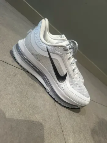 Used Pegasus Premium Running Shoes