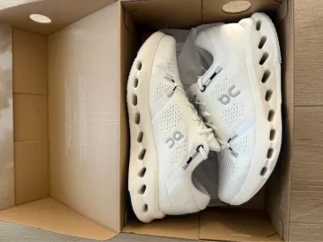 Gebrauchtes On Running Cloudsurfer 2 Running Shoes
