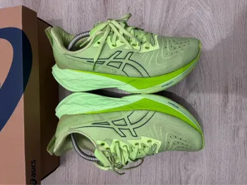 Used Asics Novablast 4 bike — image 6 of 11