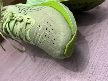 Used Asics Novablast 4 bike — image 7 of 11