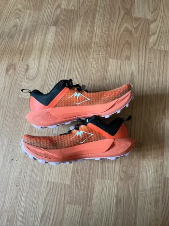 Tweedehands Orange Chaussures Asics bike — afbeelding 4 van 7