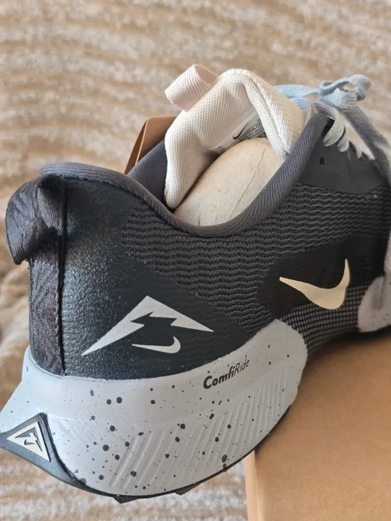 Używany Nike Juniper Trail bike — zdjęcie 8 z 9