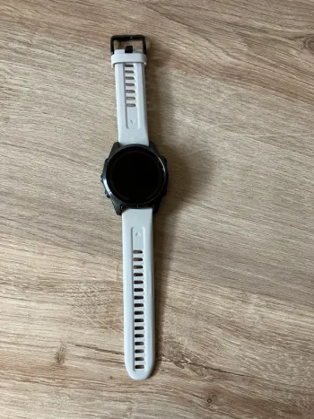 Used Garmin Fenix 7S Sapphire Solar bike — image 4 of 10