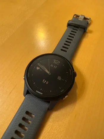 Used Garmin Forerunner 255 Electronics