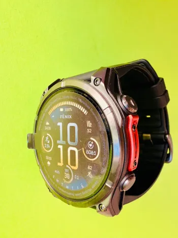 Used Garmin Fenix 8 Amoled 47mm bike — image 8 of 12