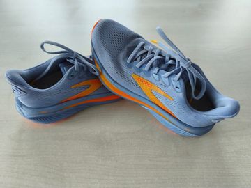 Used Brooks Ghost 17 2025 bike — image 4 of 7
