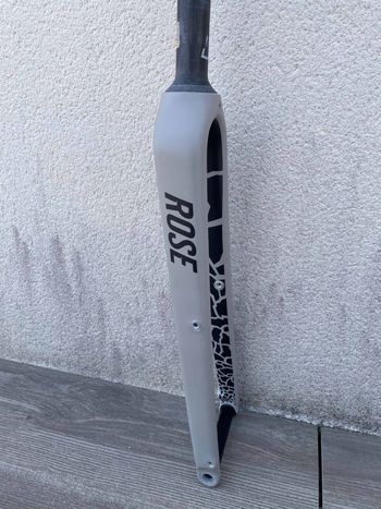 Used Rose Gravel Carbon Fork Fork