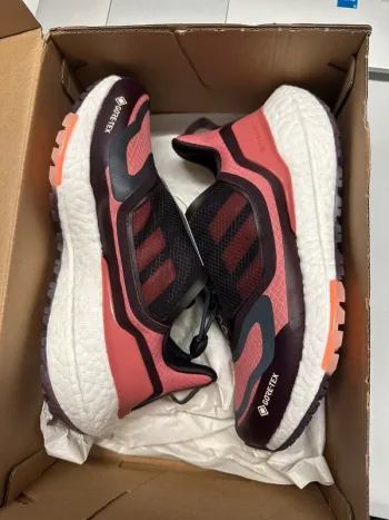 Used Adidas Ultraboost 22 GTX Running Shoes