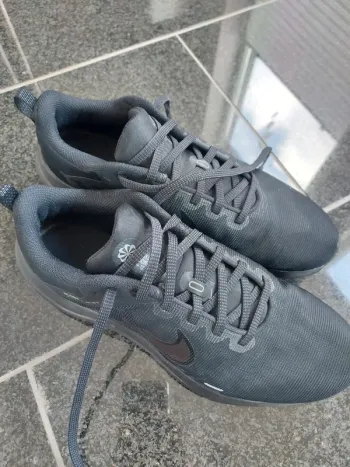 Used Nike Downshifter 12 Running Shoes