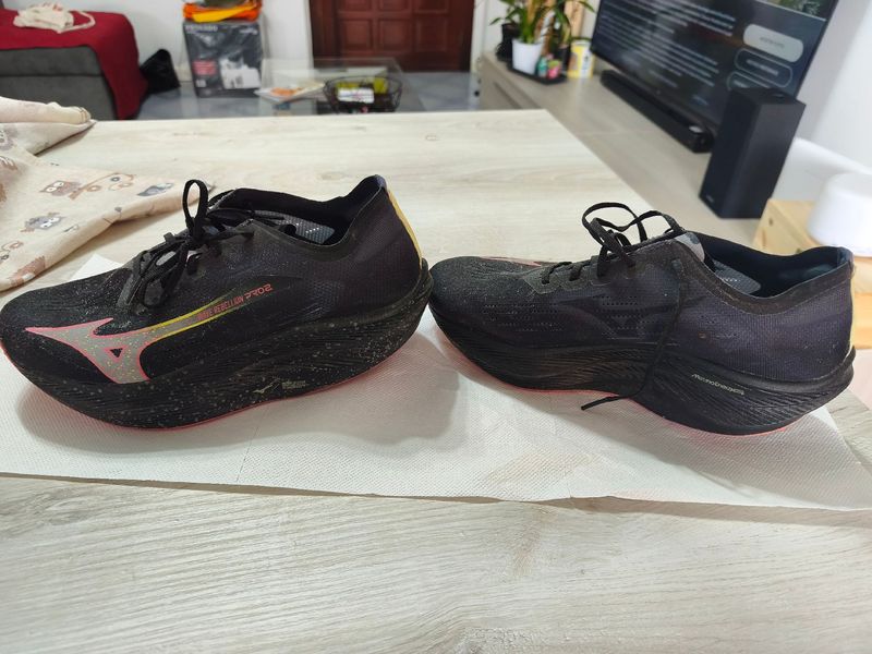 Used Mizuno Wave Rebellion Pro 2 2025 Running Shoes