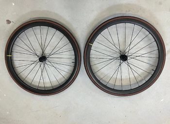 Mavic Cosmic SL 32 Carbon Disc Wheels usato