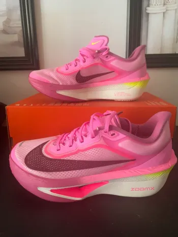 Used Nike Zoom Fly 6 Running Shoes
