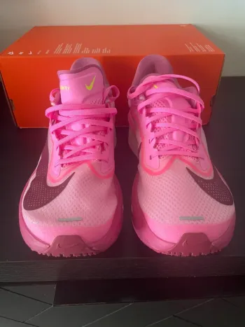 Used Nike Zoom Fly 6 bike — image 2 of 4