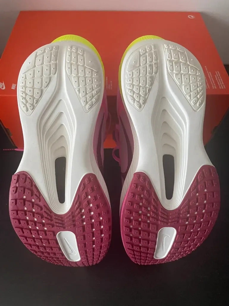 Used Nike Zoom Fly 6 bike — image 3 of 4
