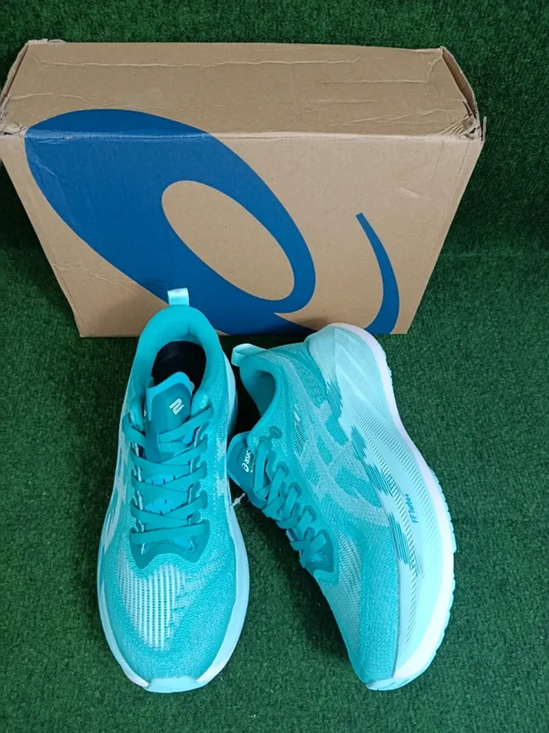 Used Asics Superblast 2 bike — image 8 of 10